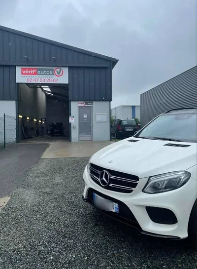 Devanture de Vérif’autos Joué Lès Tours