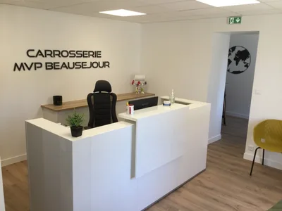Devanture de Carrosserie MVP BEAUSEJOUR