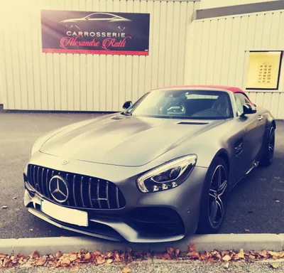 Devanture de Carrosserie Ratti