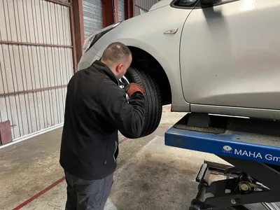 Devanture de AUTOSUR Contrôle Technique LE BOUSCAT
