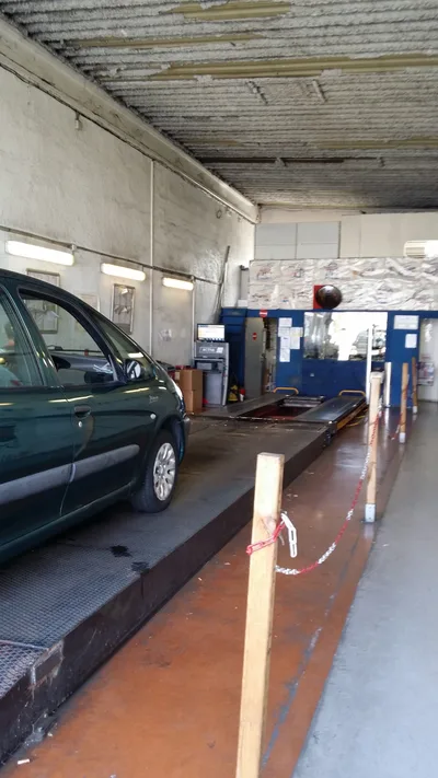 Devanture de Contrôle technique Autosur Toulouse