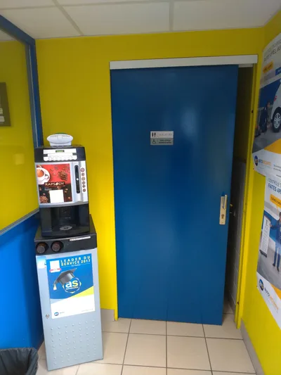 Devanture de AS Auto Sécurité Contrôle technique Charleville Mezieres - Intermarche