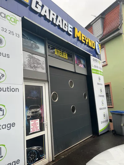 Devanture de Garage Meyno
