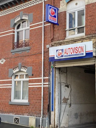 Devanture de Autovision Lievin