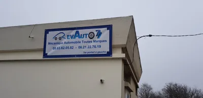 Devanture de Revauto 77