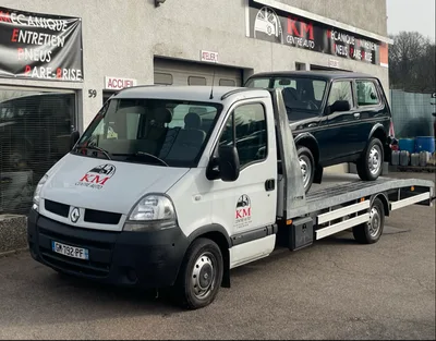 Devanture de KM CENTRE AUTO