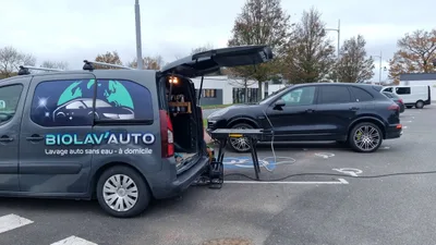 Devanture de Biolav'auto / nettoyage voiture Challans / lavage auto à domicile / vitres teintées / protection solaire