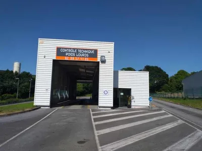 Devanture de Contrôle Technique Poids Lourds Quimper