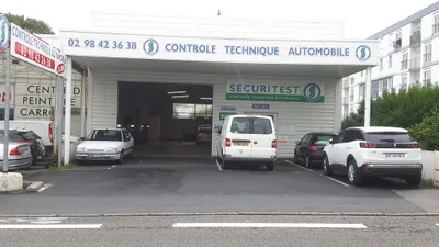 Devanture de Sécuritest Contrôle Technique Automobile Brest Route de Gouesnou