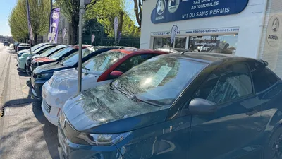 Devanture de Darfon Automobiles
