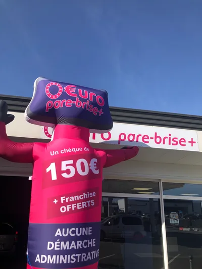 Devanture de Euro Pare-Brise + Poitiers