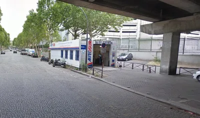 Devanture de Tesa Sécurité - Contrôle Technique Autosur Paris 15