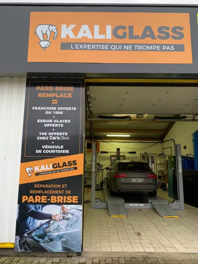 Devanture de Kaliglass Kalipneu