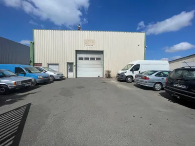Devanture de Garage AlternaTours