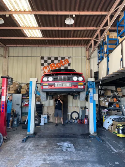 Devanture de Garage Auto Yo