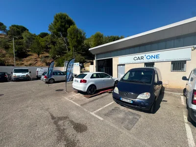Devanture de Car'One