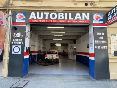 Devanture de Contrôle Technique Auto Bilan Nice Port