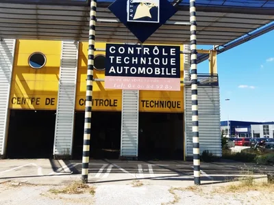Devanture de Norisko Controle Technique Nimes Auto et Moto
