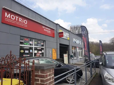 Devanture de Garage AJC