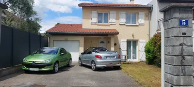 Devanture de Répar'toit 206cc