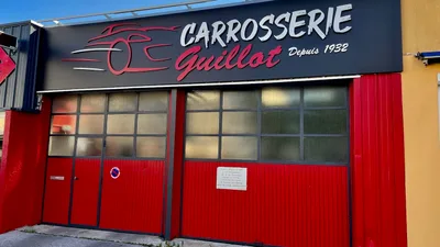 Devanture de Carrosserie Guillot
