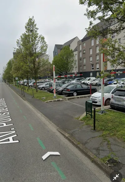 Devanture de Mbkauto