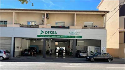Devanture de DEKRA contrôle technique Toulon (AUTO - MOTO)