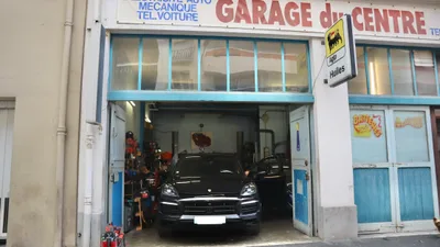 Devanture de Garage du centre Bayonne