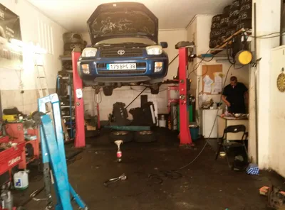 Devanture de Yas Auto Réparations Toutes Marque