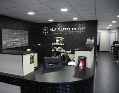 Devanture de MJ Auto Perf