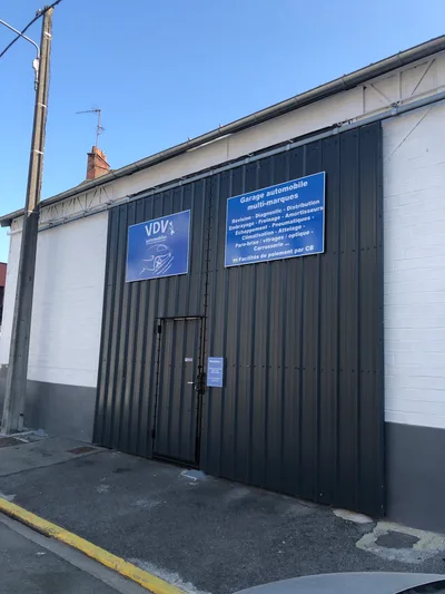Devanture de VDV automobiles