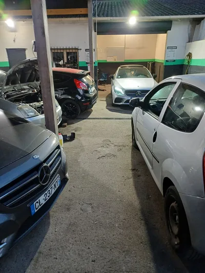 Devanture de Garage Verdun