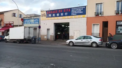 Devanture de Garage Du Sifa