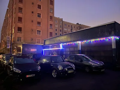 Devanture de KM REPCARS