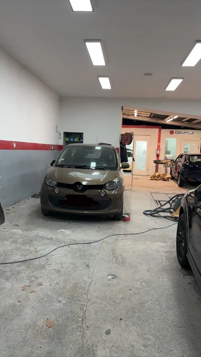 Devanture de L’as de l’auto