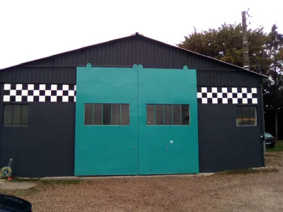 Devanture de Carrosserie du grand bourg