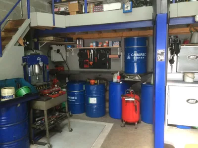 Devanture de Garage Patton