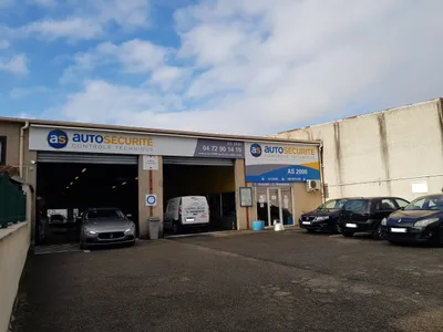 Devanture de AS 2000 Contrôle Technique Automobile et Moto