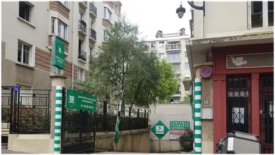 Devanture de DEKRA contrôle technique Paris 13 (AUTO - MOTO)