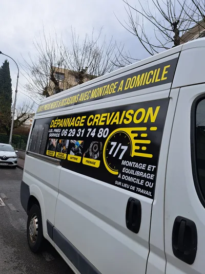 Devanture de Lol Pneu & Services