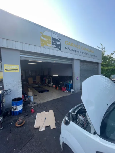 Devanture de GARAGE CAMELINA