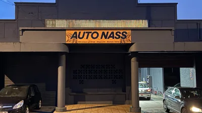 Devanture de Auto Nass