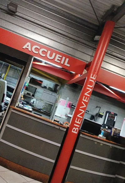 Devanture de Garage TRZ AUTOMOBILE