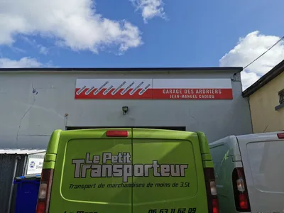 Devanture de Garage Des Ardriers