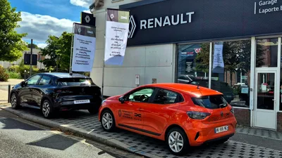 Devanture de Garage Laporte
