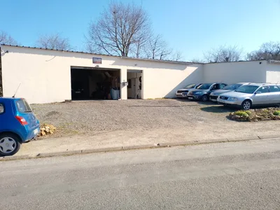 Devanture de Garage Avocars Conseil