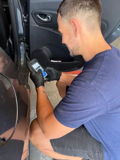 Devanture de Auto Controle Saint-Cannat