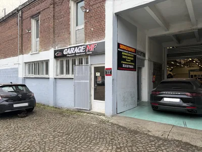 Devanture de GARAGE MF