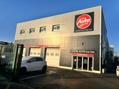 Devanture de Centre auto les Iris