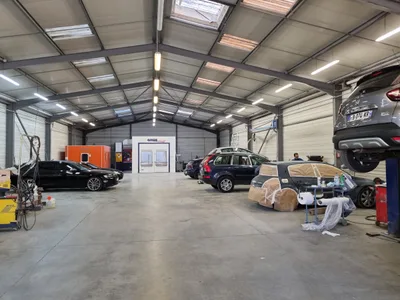 Devanture de CARROSSERIE CAZENAVE